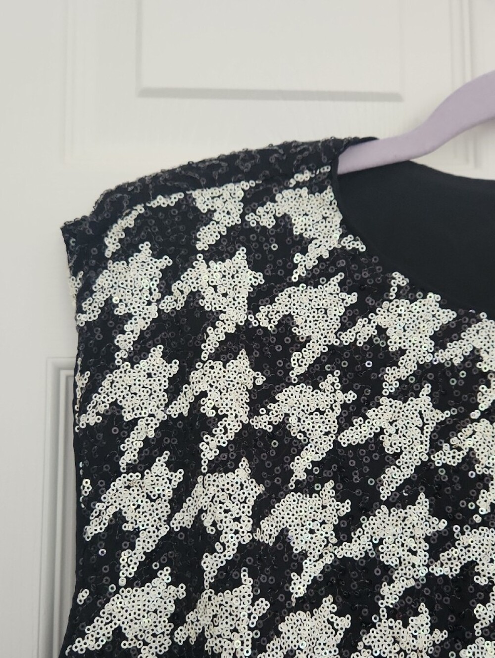 Party Costume Chic Express Black White Houndstooth Sequin Top FLAW - Picture 4 of 9